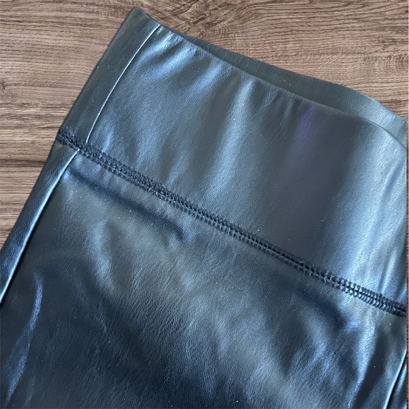 MORGAN TAYLOR Faux Leather Black Leggings - Picture 2 of 4